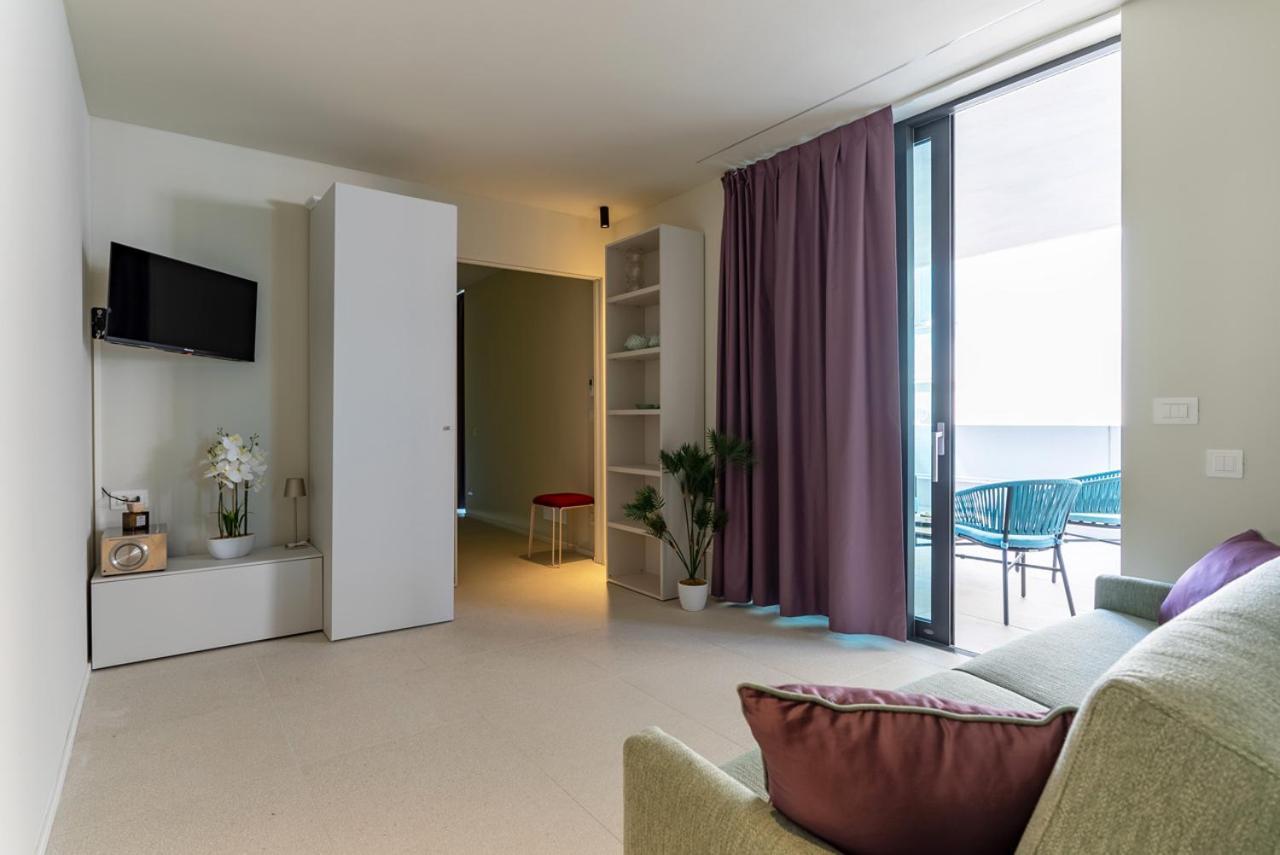 Aparthotel Zefiro Com Design, Large Terrace, Bike, Near Beach And Thermal Градо Екстер'єр фото