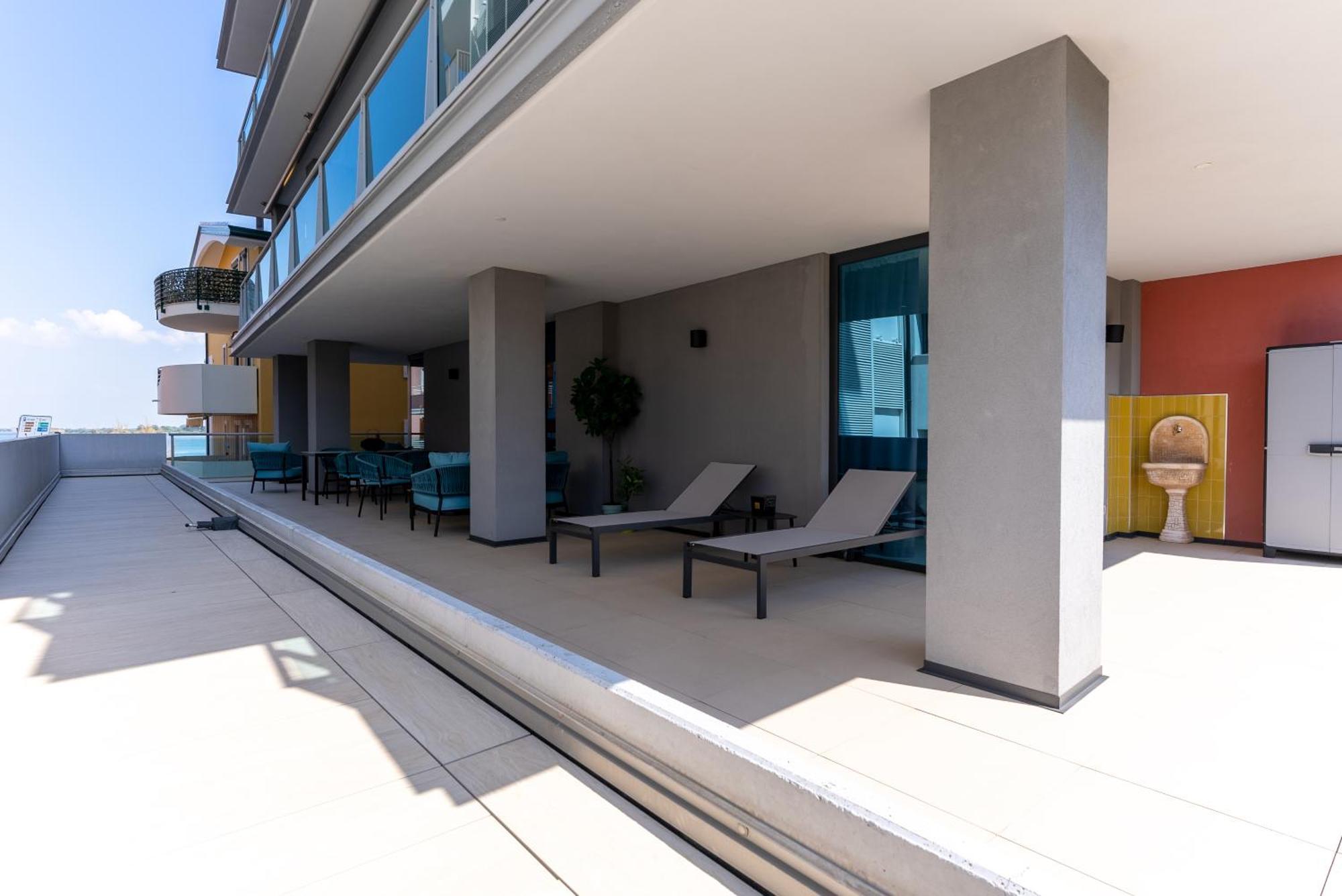Aparthotel Zefiro Com Design, Large Terrace, Bike, Near Beach And Thermal Градо Екстер'єр фото