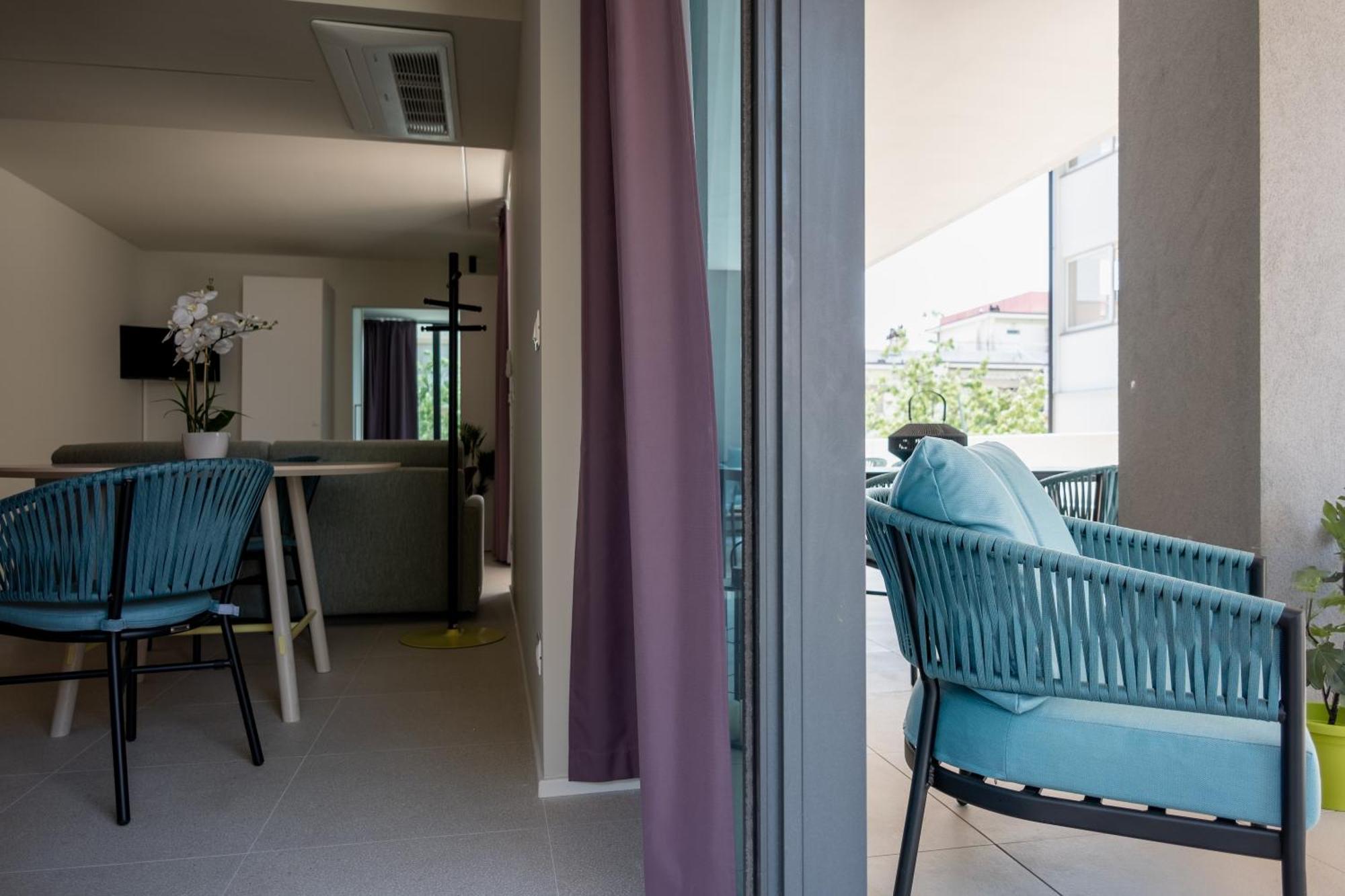 Aparthotel Zefiro Com Design, Large Terrace, Bike, Near Beach And Thermal Градо Екстер'єр фото